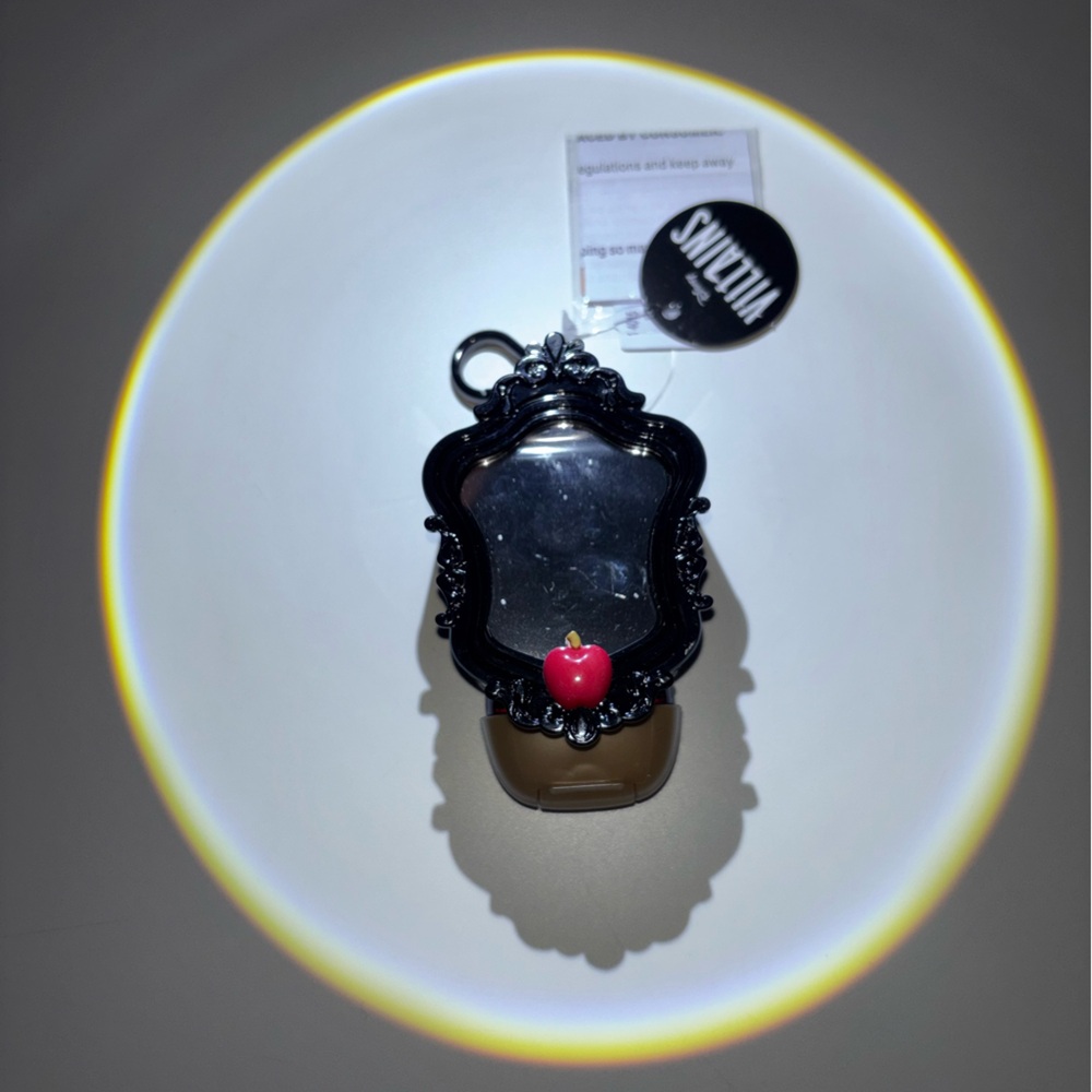 Bath & Body Works Disney Villains Evil Queen Light-Up Sanitizer Holder